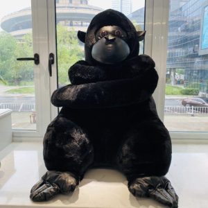 Petite Peluche Singe <br> Babouinou Curieux™