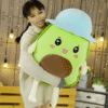 peluche-avocat-avec-chapeau.png Grosse peluche avocat aux grand yeux